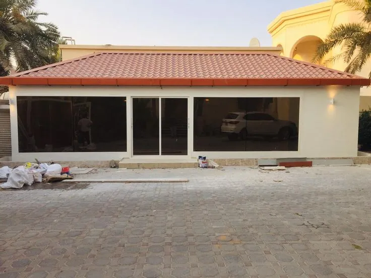 بناء ملاحق خارجية ومجالس في ضاحية خزام بالرياض
